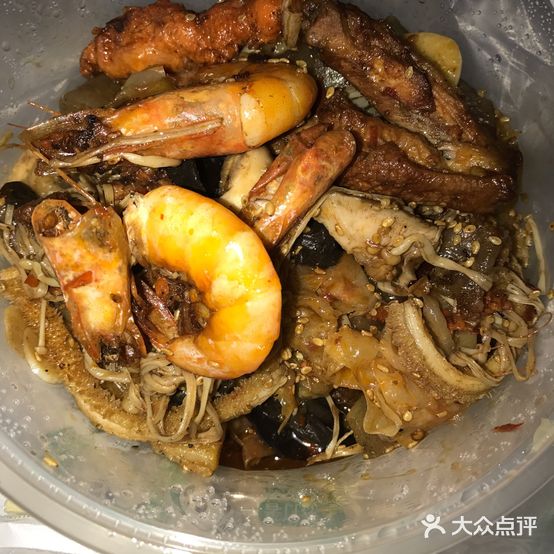 张鸿玲麻辣香花(新华美食街店)