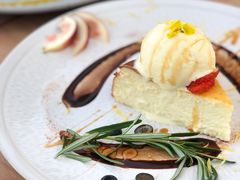 -Mark&Mars Restaurant