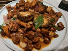 秘香鲍鱼鸡-领鲜天下·焗海鲜·花胶鸡(天目里店)