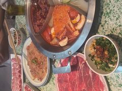 -肖婷姐大铁锅重庆火锅(南湖店)