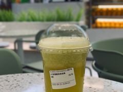 鲜橙雪梨奇异果-Natural Moment天然果汁(天汇广场igc店)