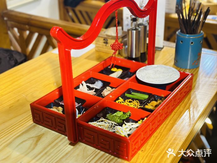 勺子米线·云南传统小吃市集(四方街店)图片