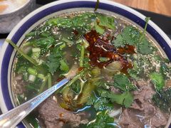 -云阿蛮云南生烫牛肉米线(奉贤路店)