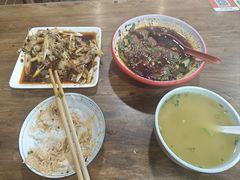 -朱大嘴肥肠血旺(福字街店)