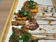 -街角等你.大连海鲜烧烤.经典铁板海鲜串(西安路店)