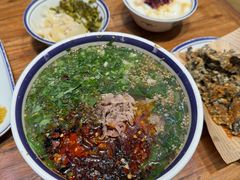 -云阿蛮云南生烫牛肉米线(奉贤路店)