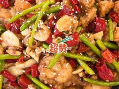 -天外天美食广场(哈尔滨路店)