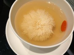 松茸鸡汤炖菊花豆腐-南京景枫万豪酒店·万豪中餐厅
