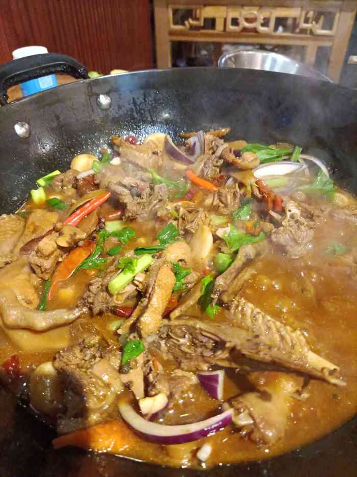 武松醉鹅(万科大都会店)-"小河一家感觉生意还不错的店.上菜还是挺.