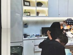 -维乐口腔(美维云门诊陆家嘴店)
