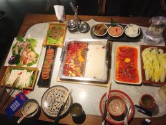 -尚尚仙·酸汤猪手·猪肚鸡火锅(华联万柳购物中心店)