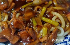 Noodles with Meat Sauce