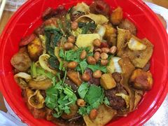 -愉肴麻辣香锅(中山路店)