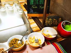 -西藏饭店·亚克·食光自助餐厅(文殊院店)