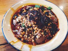 -拈签一笑黄牛肉辣卤串串