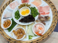 -花馬肆.云南过桥米线(汉神购物广场现场熬汤店)