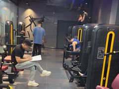 -开阳里游泳健身