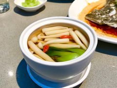 菌王盅-铜锣湾·有麝自然香(长嘉汇购物公园店)