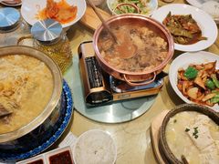 -关东小磨东北菜(上海长风大悦城店)