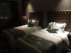 -长沙钦天·悦酒店(万家丽广场高桥北地铁站店)