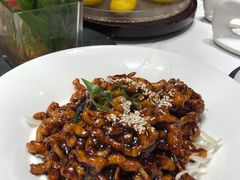 -皇城根·鲁菜济南菜·吊炉烤鸭·炒鸡鱼头(济南旗舰店)