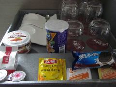 房间小食品-榛悦隆堡成都酒店(春熙路太古里店)