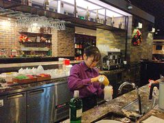 -上海锦江汤臣洲际大酒店柒酒廊