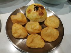 酥皮烤包子-董小西的凉皮和椒麻鸡(三元桥店)