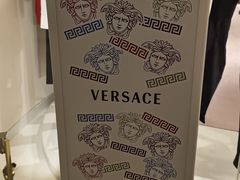 -VERSACE范思哲(恒隆广场店)