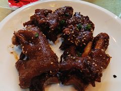 猪脚-河畔春天时尚餐厅