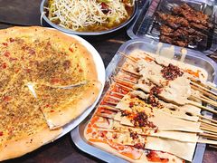 隔壁店的蒜蓉烤馕-清真·马峰烤肉(小学习北巷店)