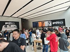 -Apple零售店(新街口店)