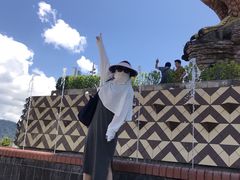 -巨鹰广场