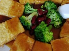 -老乡村美食农庄