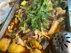 -后街佬·炭火鲜鱼杂(南城店)
