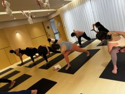 -亦美瑜伽·普拉提