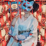 换装拍照+吃饭👘店里都是🫣摇曳的樱花美眉