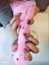 -闺蜜时间美甲美睫皮肤管理中心