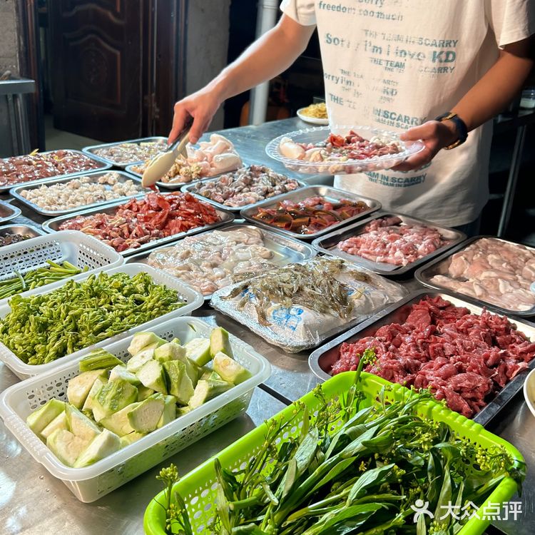 南宁小破店！生料小炒！！尊嘟好好吃！！！