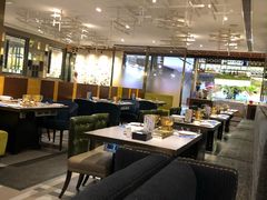 -小天鹅戴斯酒店鲸鲨百汇创作料理