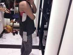 -lululemon(上海浦东IFC店)