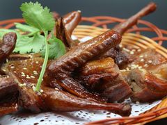 吊烧脆皮乳鸽元两只-高村农场