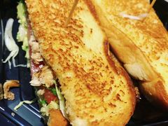 -The Habit Burger Grill 哈比特汉堡(爱琴海店)