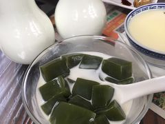 -周大娘牛乳(旧寨古村总店)