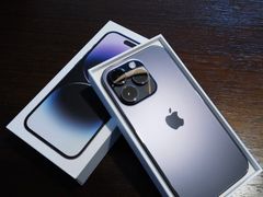 -Apple零售店(华贸购物中心店)