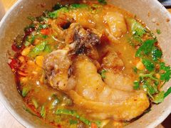 -肖肖酸萝卜鱼火锅(总店)