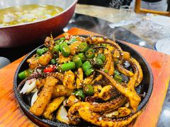 铁板鱿鱼-八张桌子(老店)