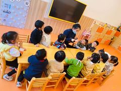 -小门牙好性格托育(北外滩中心)