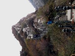 老爷山的山脊小路-老爷山风景区
