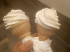 -汉堡王(下沙银泰店)